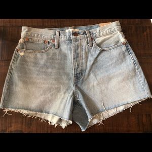 Madewell relaxed denim shorts (size 26 curvy)